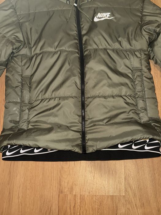Geaca Nike Kaki