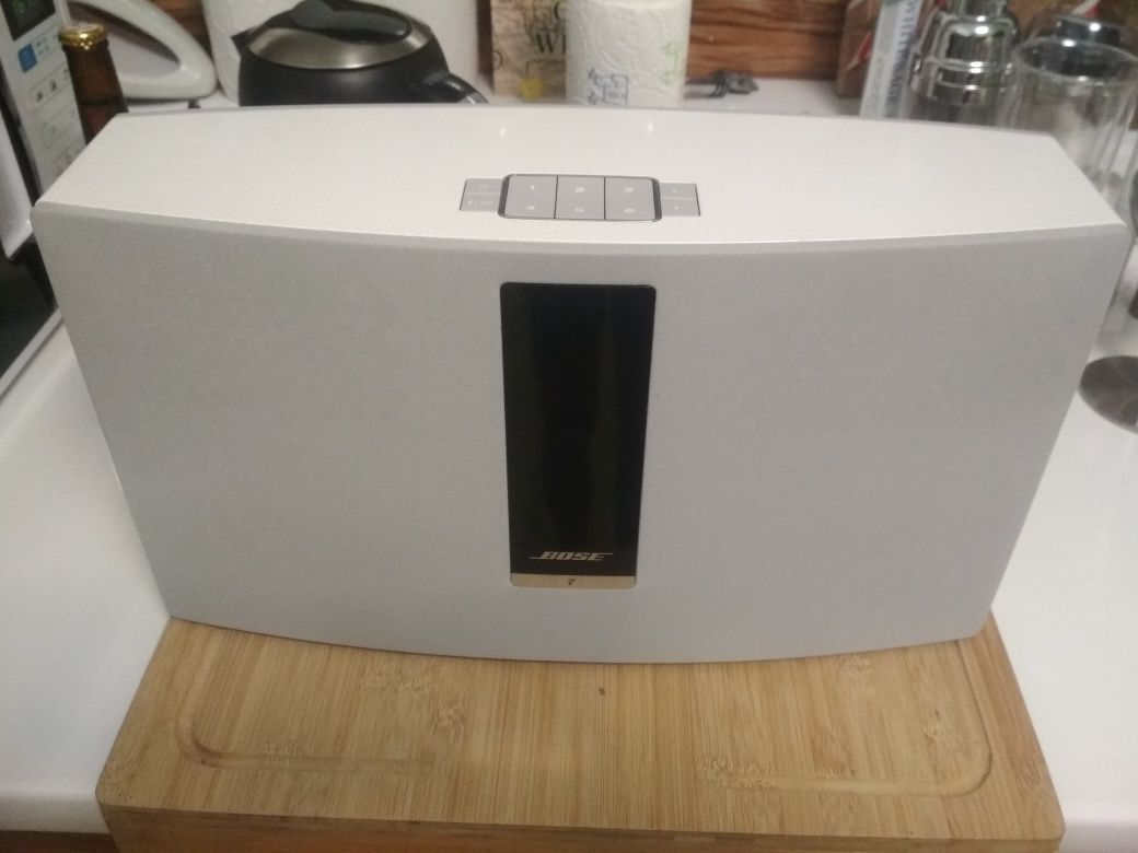 Bose SoundTouch 30 Wi-Fi,AUX,1.0 Bluetooth

Тонколоната е в перфектно