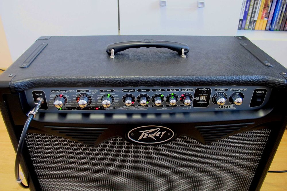 Страхотно Peavey Vypyr 75W Modeling Combo кабинет 1x12