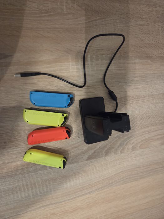 Stație de încărcare Nintendo Switch joy-con