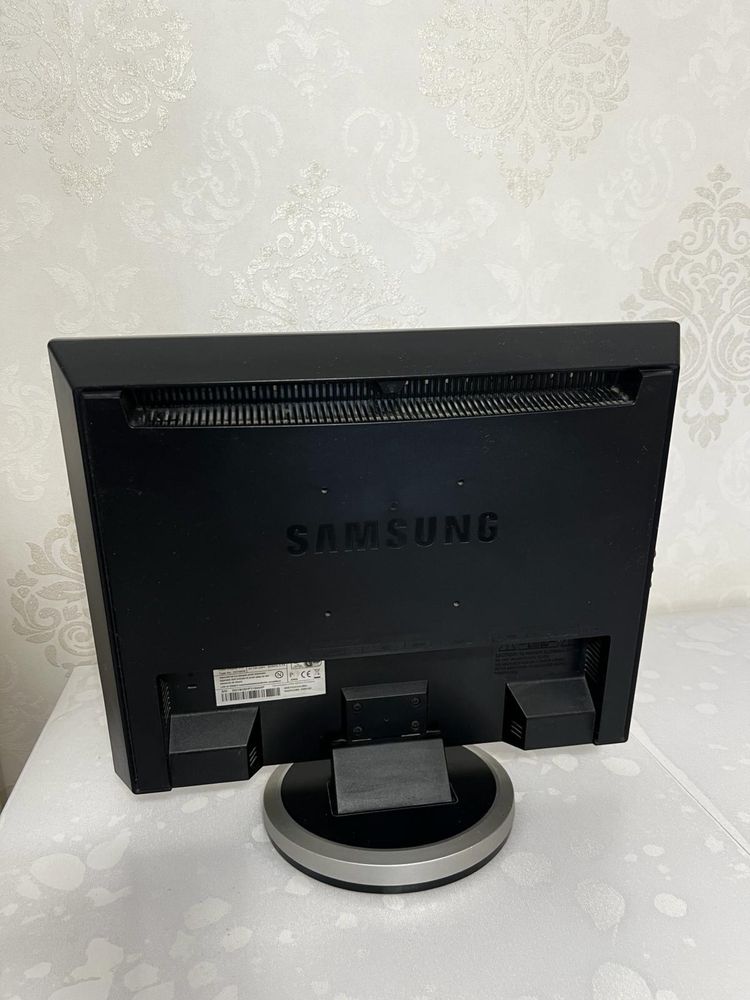 Tv Samsung Lcd cu telecomanda