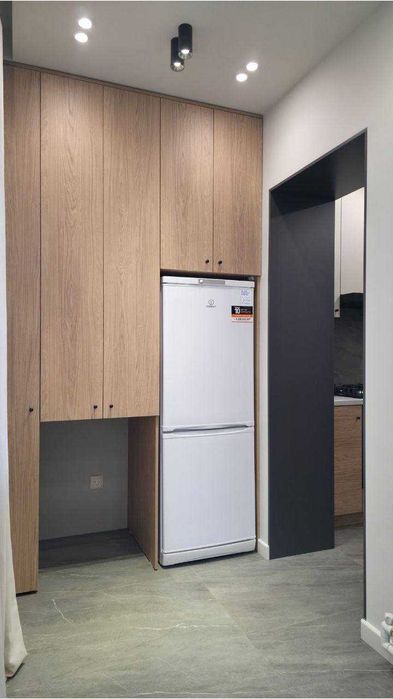 Сдам срочно квартиру Лабзак рядом парк Анхор школа-115 3х-ком 4/9 (Р1)