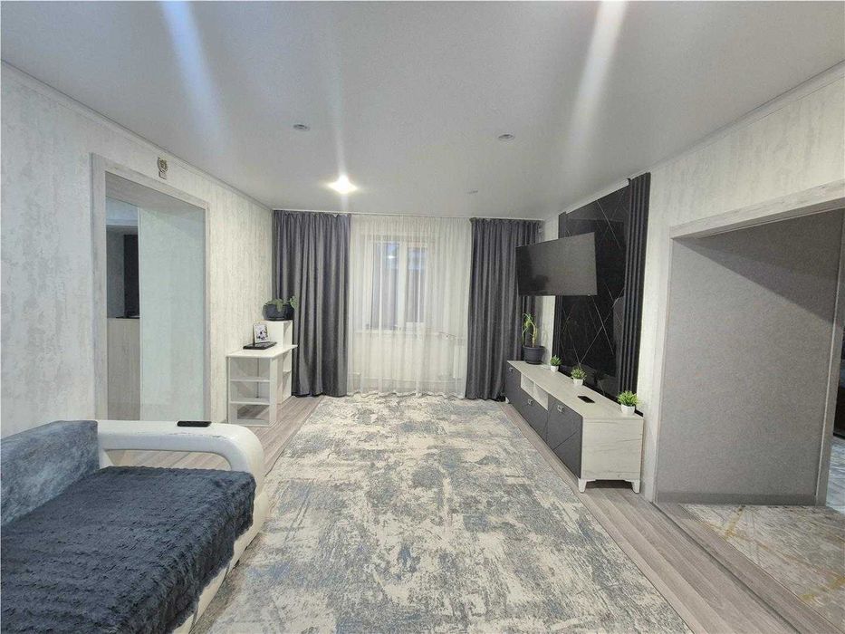 Продам 8 комн дом по ул Некрасова, рядом маг Адмирал