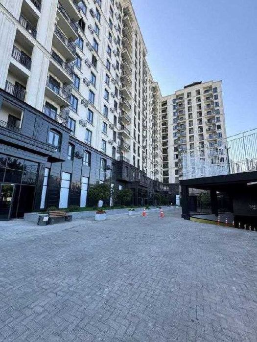 ПРОДАЖА КВАРТИРЫ!2х комнатная,60м2,КОРОБКА,ЖК Шошкент Ш.Руставели США