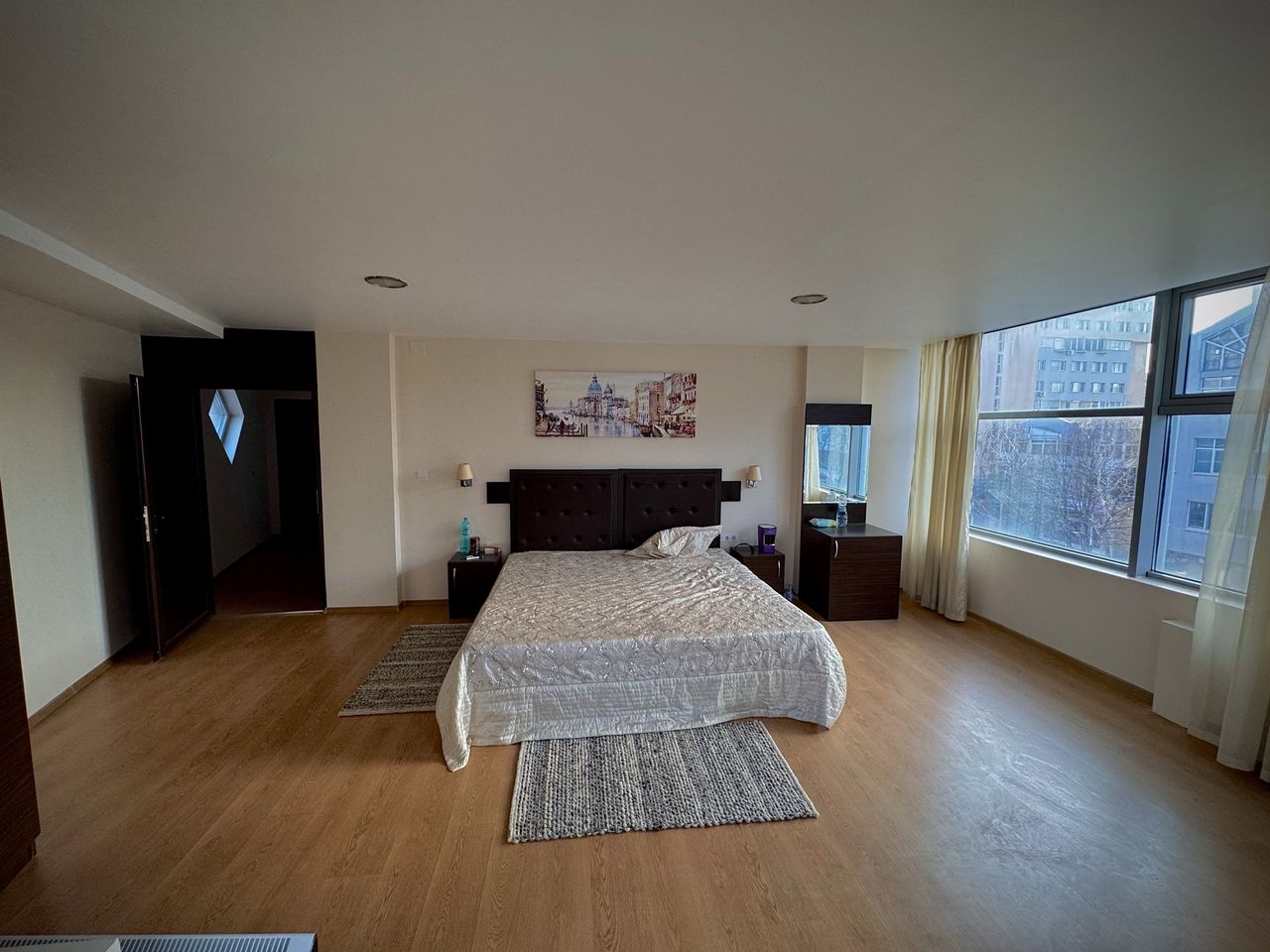 Продава се Двустаен апартамент в Силистра, Център - 77 кв.м за 1104 €/кв.м - Снимка #6