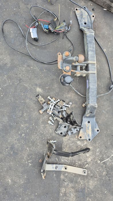 Cui/ Cârlig remorcare bmw x5 E53