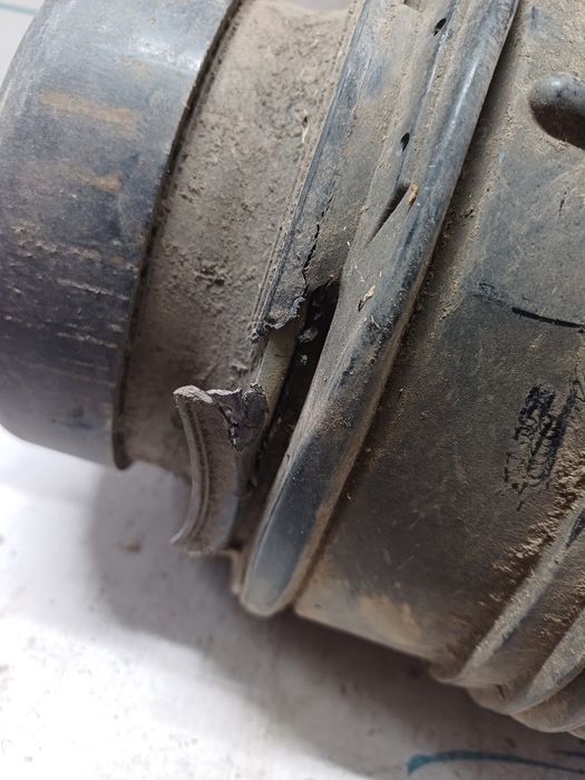 perna aer spate dreapta mercedes e class w212 - motorina 2012