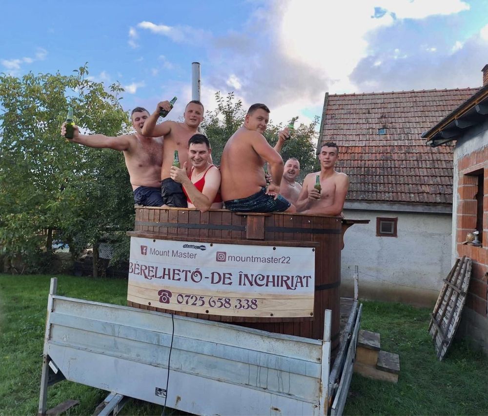Ciubar cu jacuzzi pe roti de inchiriat  / Ciubar mobil
