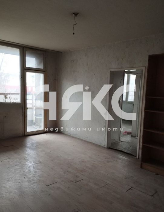 Тристаен апартамент в кв.Люлин 3 - до МЕТРОСТАНЦИЯ