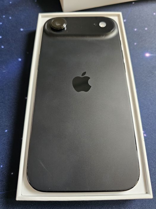 Iphone 17 Air, 256GB, Space Black, garantie, baterie 17 cicluri.