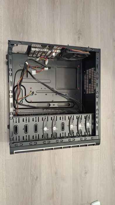 carcasa Pc diferite modele