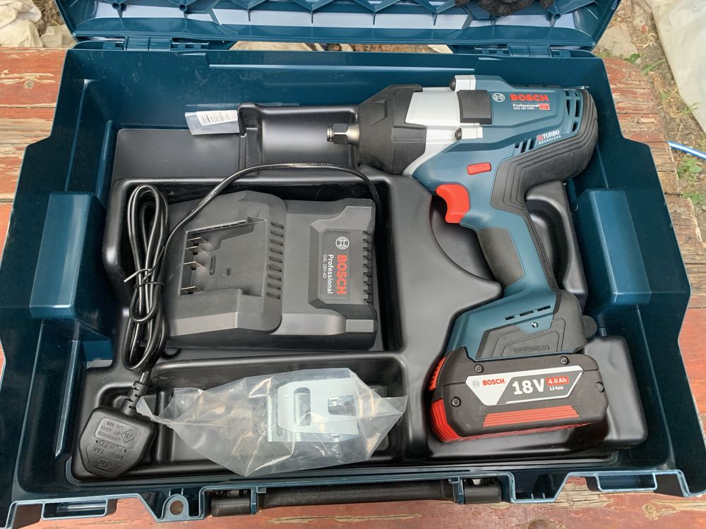 Bosch GDS 18V-1000/ударен безчетков гайковерт /+батерия 4 ah.,+зарядно