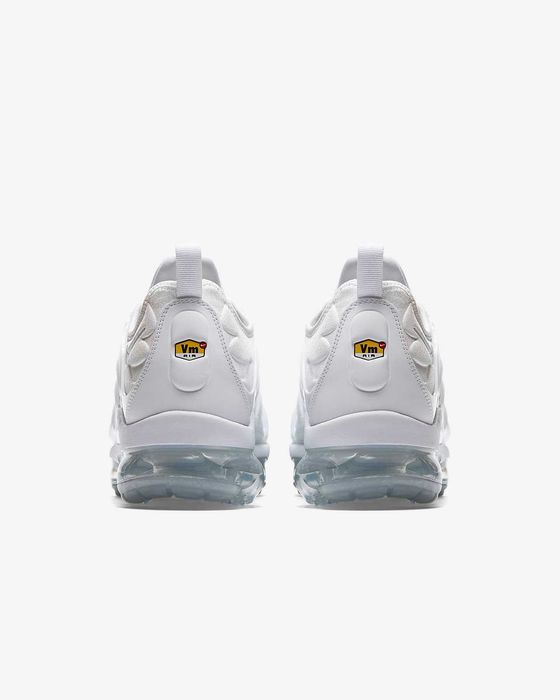 Nike Air VaporMax Plus Men's Shoes TNW