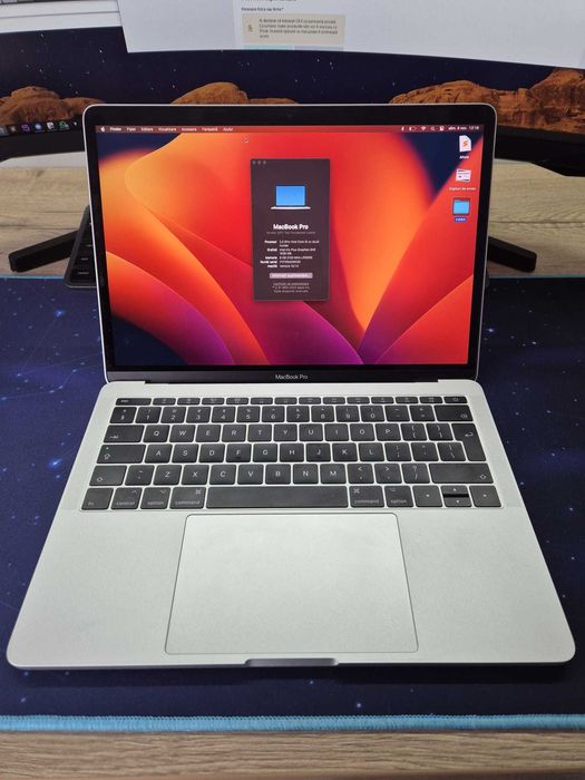 Apple MacBook Pro, Retina 13'', Intel i5, 8GB, 256GB