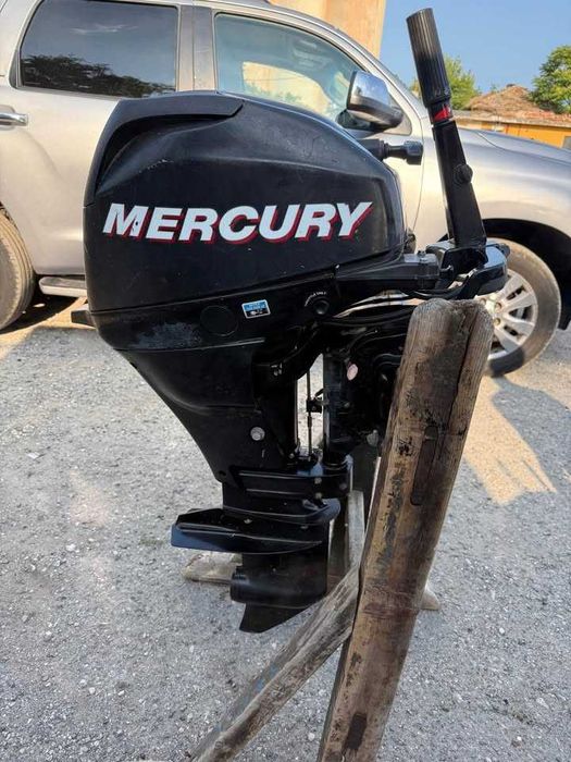 Извънбордов  двигател Mercury Marine 15hp 2010 Перфектно състояние