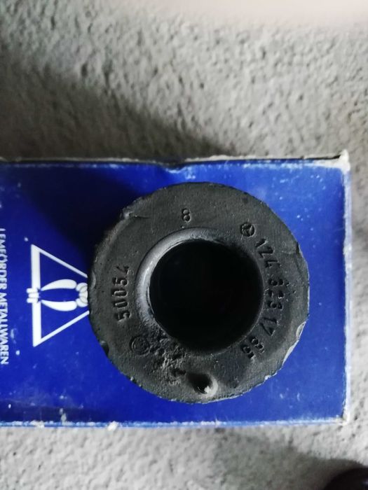 Детали подвески на Мерседес