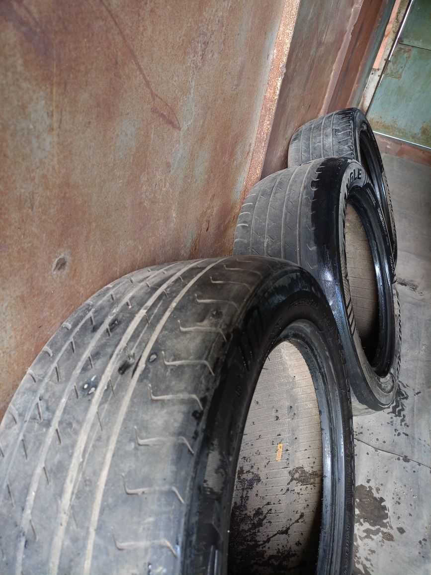 Продам резину 225/55 R16