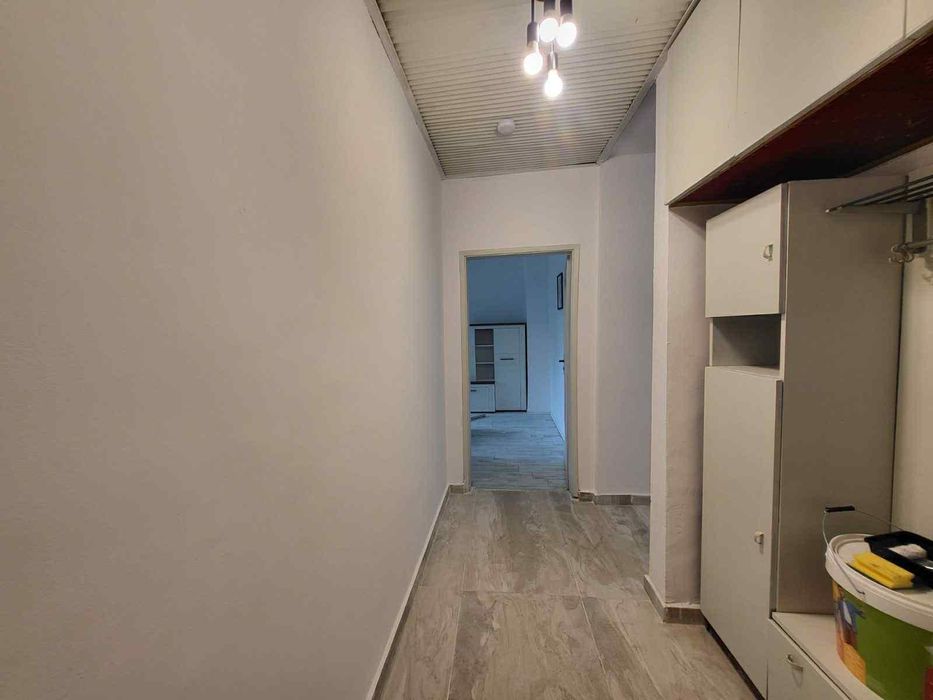 Дава се под наем Двустаен апартамент в София, Полигона - 75 кв.м за 549 € - Снимка #3