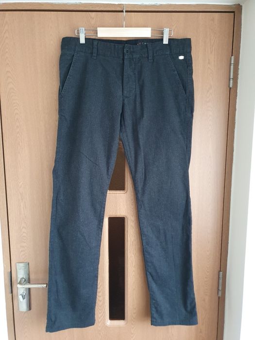 Vand pantaloni EDC by Esprit de barbati