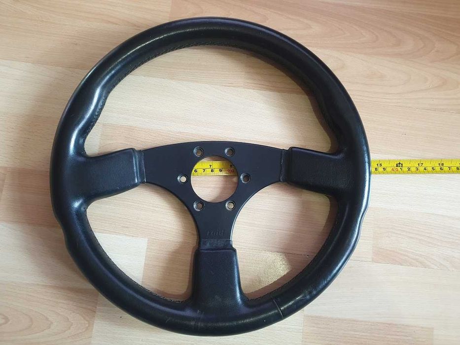 Разпродавам част от колекция спортни волани