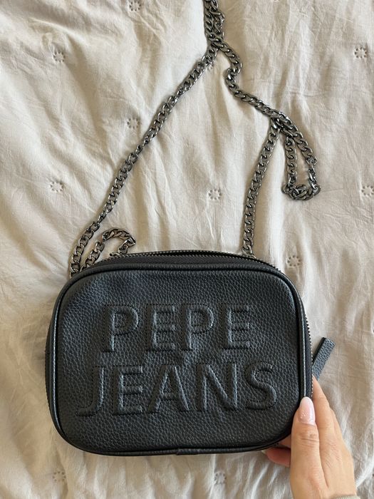 Черна чанта Pepe Jeans