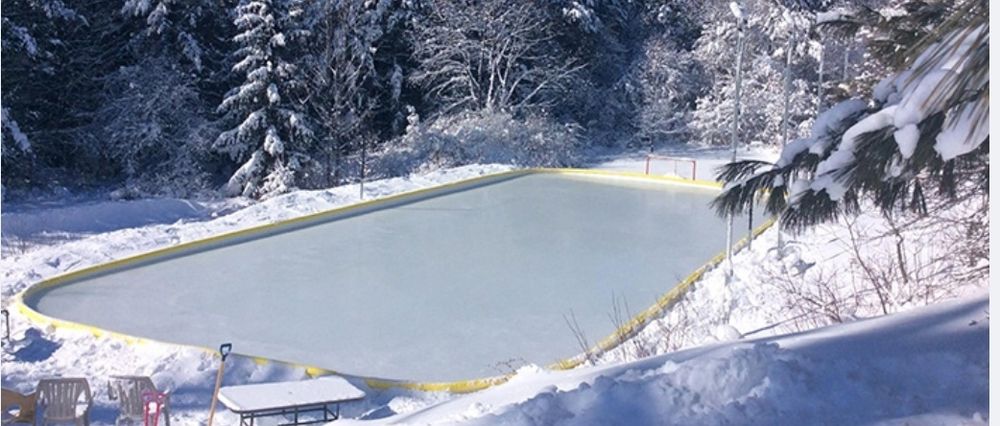 Хоккейный корт, Хоккей дома