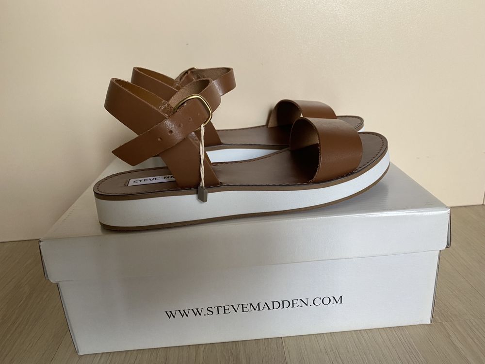 Обувки Geox Respira, сандали Steve Madden