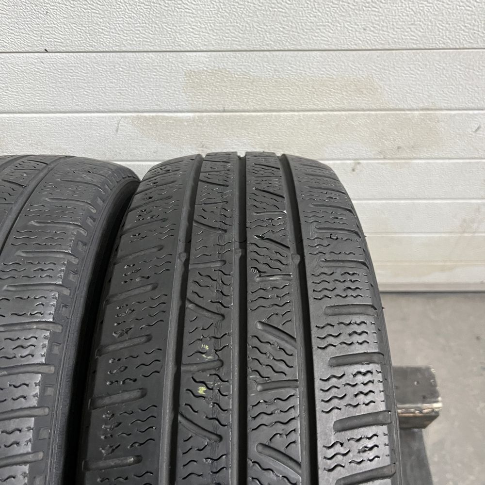 2 Anvelope iarna 215 60 16C Pirelli DOT 2017