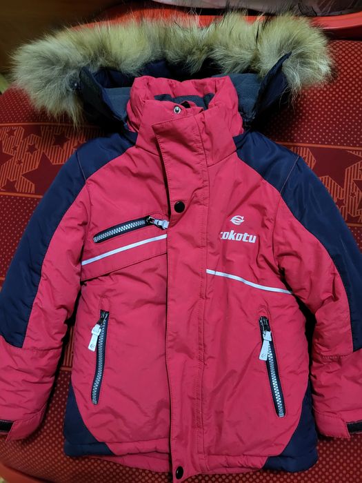 Продам Костюм зимний. Куртка + комбинезон. 3-4 года