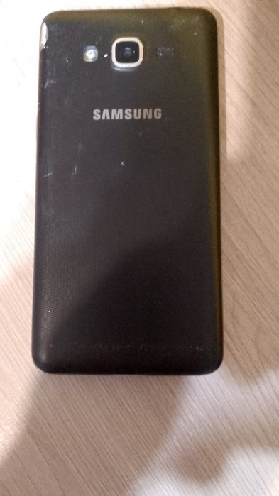 Продам б/у телефоны