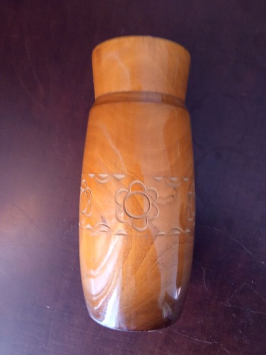 Деревянная винтажная ваза ручной работы