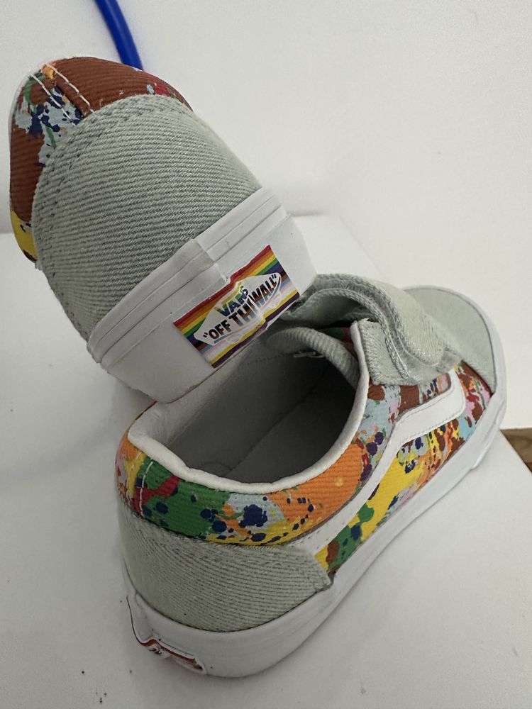 Нови детски маратонки на VANS   Номер 32