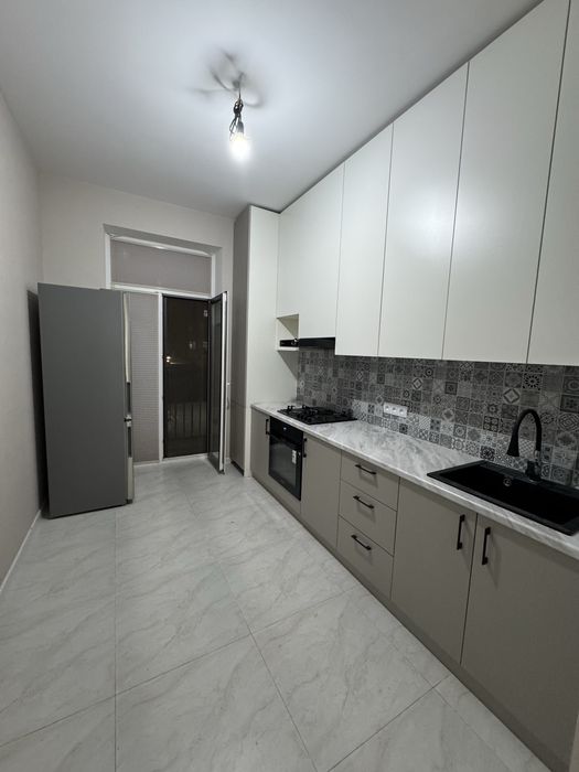 Продается 3 ком квартира в новостройке ул. Баку