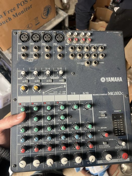 Микшерный пульт Yamaha MG102C