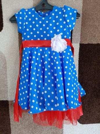 Красивое платье для маленькой принцессы!