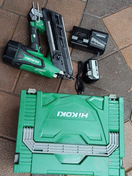 Pistol de puscat cuie  HIKOKI  NR 1890 DBCL ca și nou