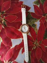 Часовник Orphelia - с бяла каишка и розово-златист циферблат