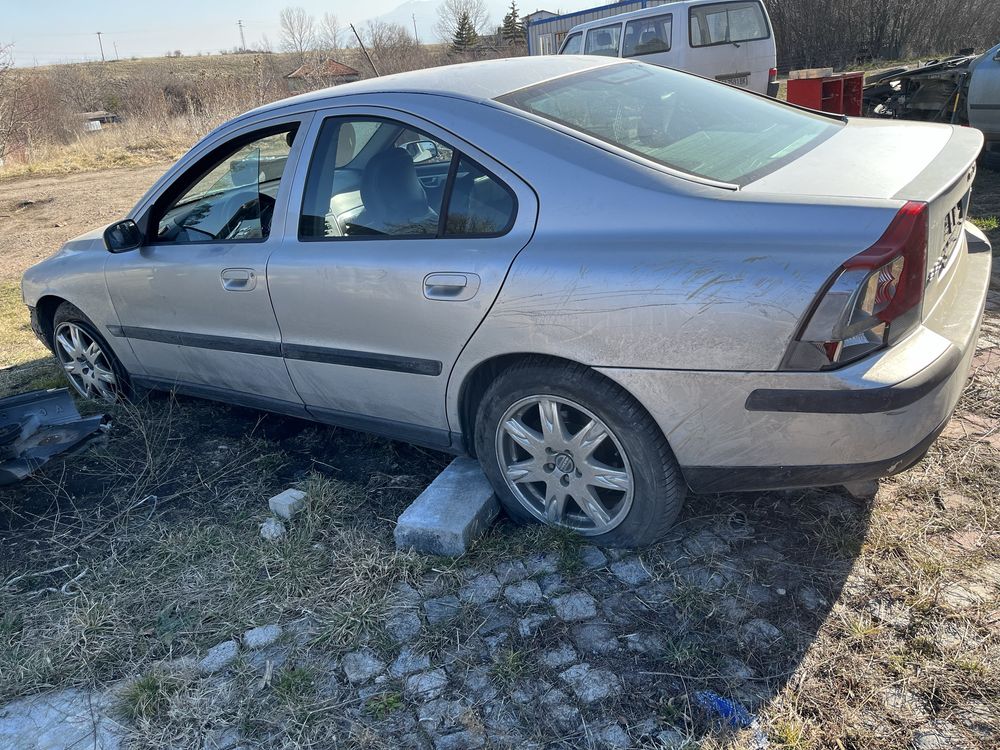Volvo S60 D5 на части