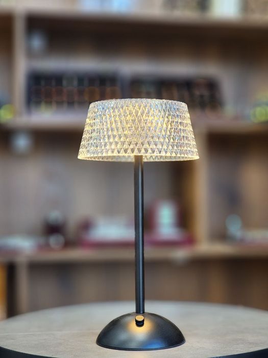 Настольная LED лампа с кристальным абажуром