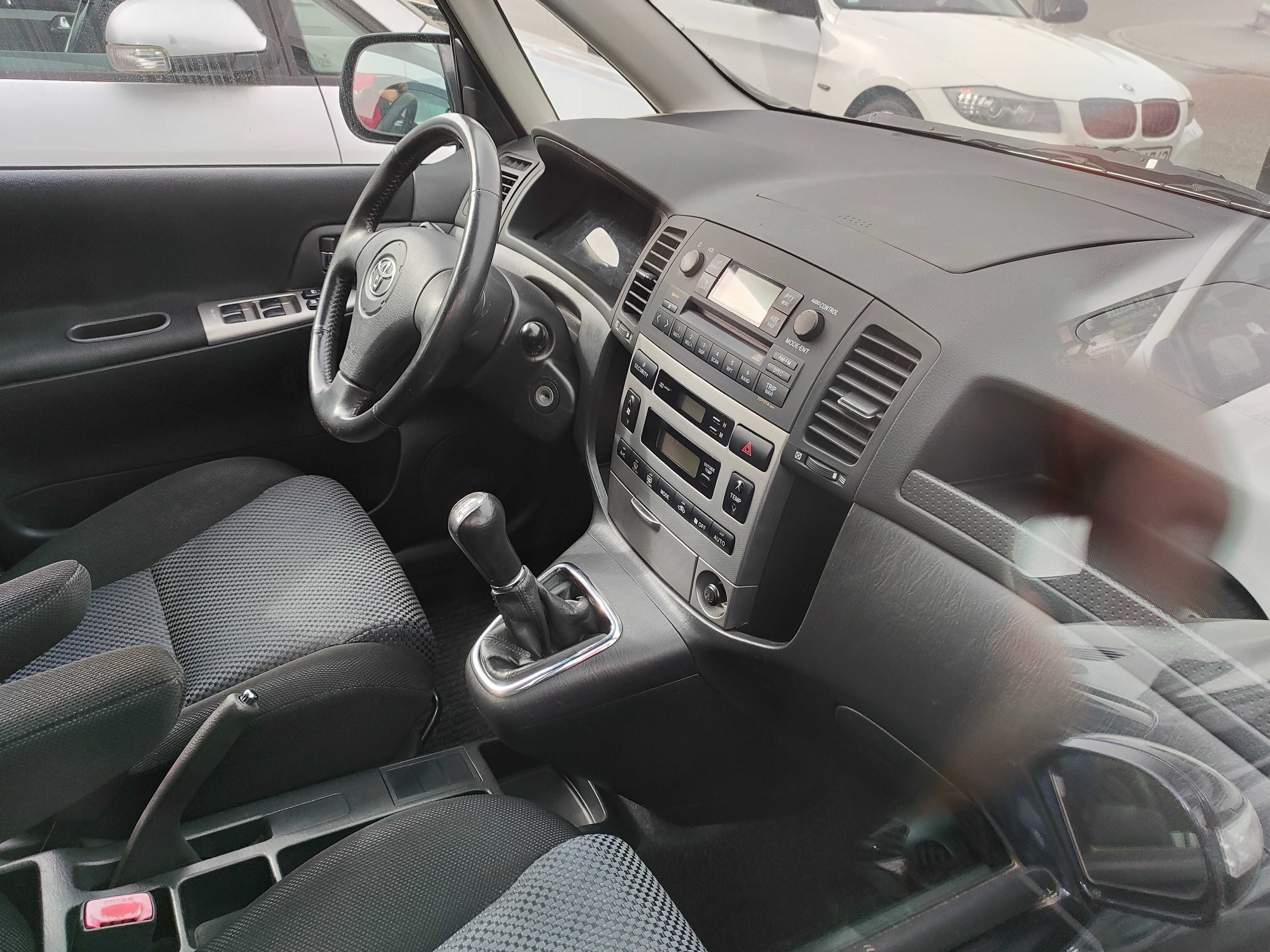 Vand Toyota Corolla Verso 1.8 linea_sol