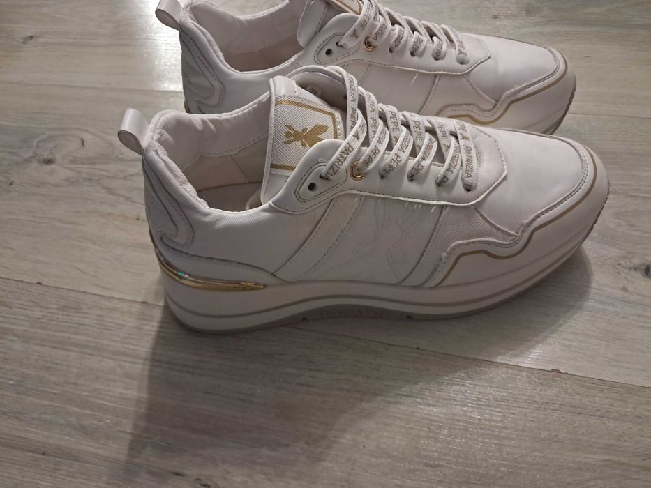 Oригинални сникърси нa Patrizia Pepe