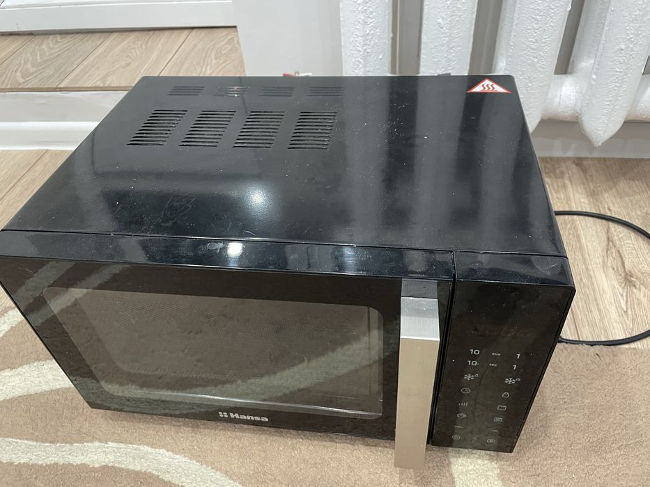 Микроволновая печь Hansa