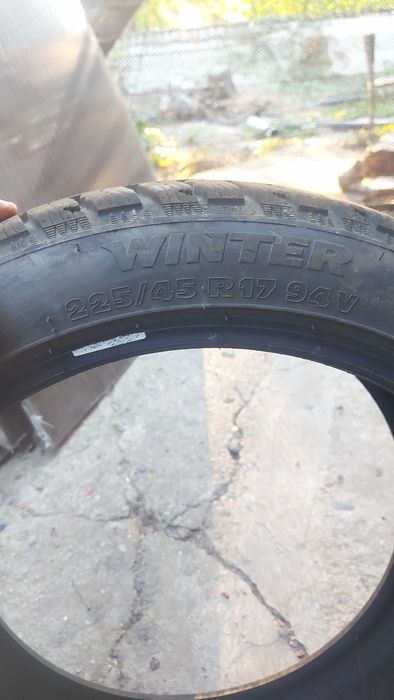 Зимни гуми на един сезон