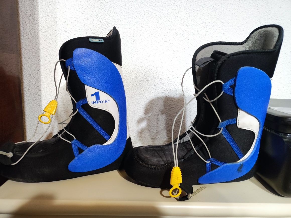 Boots snowboard Burton Mint 40(gama pt femei)