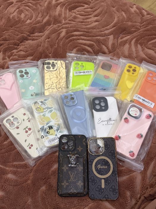 Huse iPhone 15 Pro Max - modele deosebite, unele brand, prețuri mici!