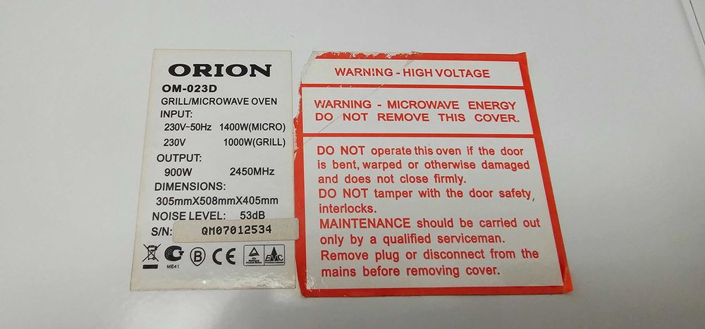 Cuptor cu Microunde Orion 1400 w cu Grill. Functioneaza .