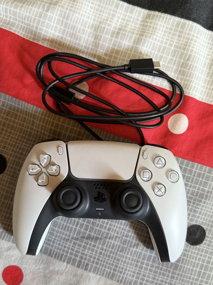 Play station 5 slim 1tb