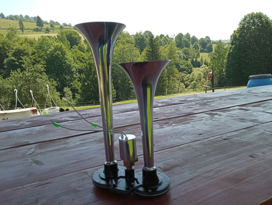 Vând claxon cu aer pentru camioane