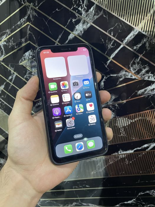 Продам телефон Айфон 11 64 Gb