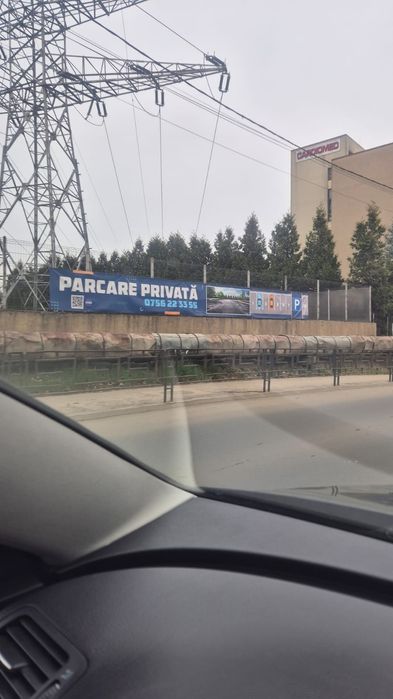 Ofer spre închiriere locuri de parcare